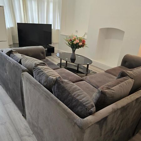 Realwood Homes Nottingham Ngoại thất bức ảnh