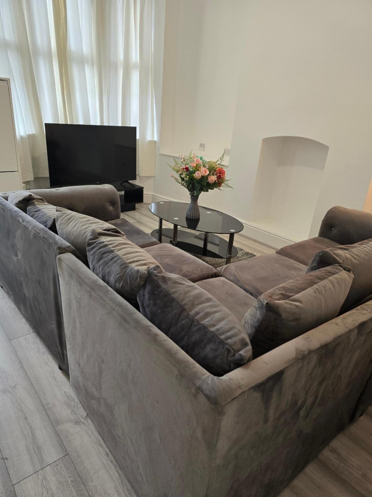 Realwood Homes Nottingham Ngoại thất bức ảnh
