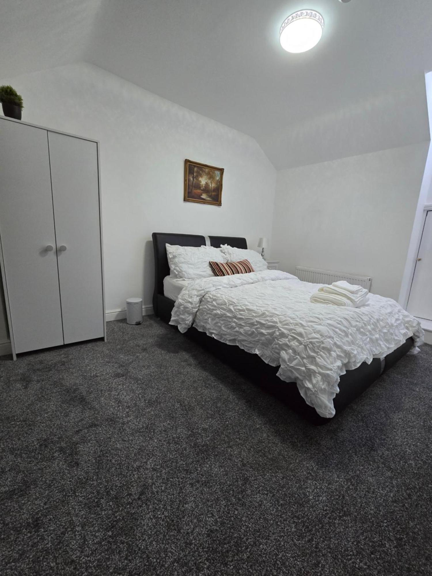 Realwood Homes Nottingham Ngoại thất bức ảnh