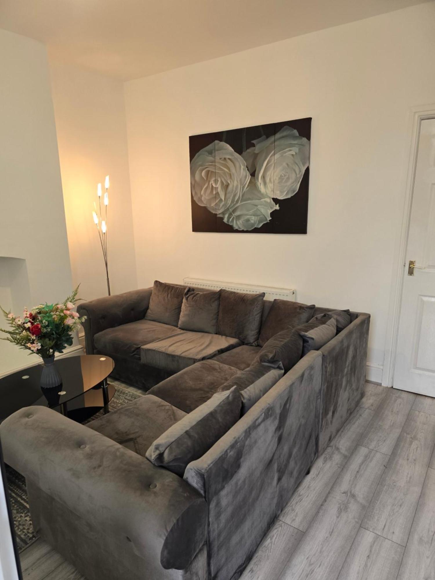 Realwood Homes Nottingham Ngoại thất bức ảnh