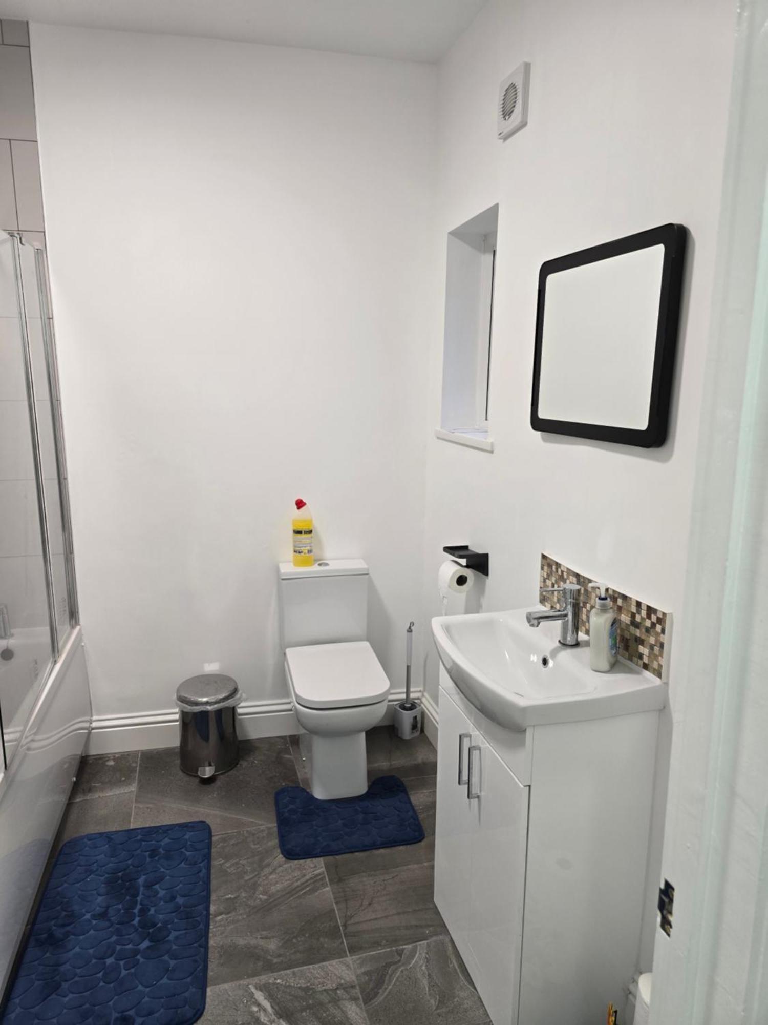Realwood Homes Nottingham Ngoại thất bức ảnh